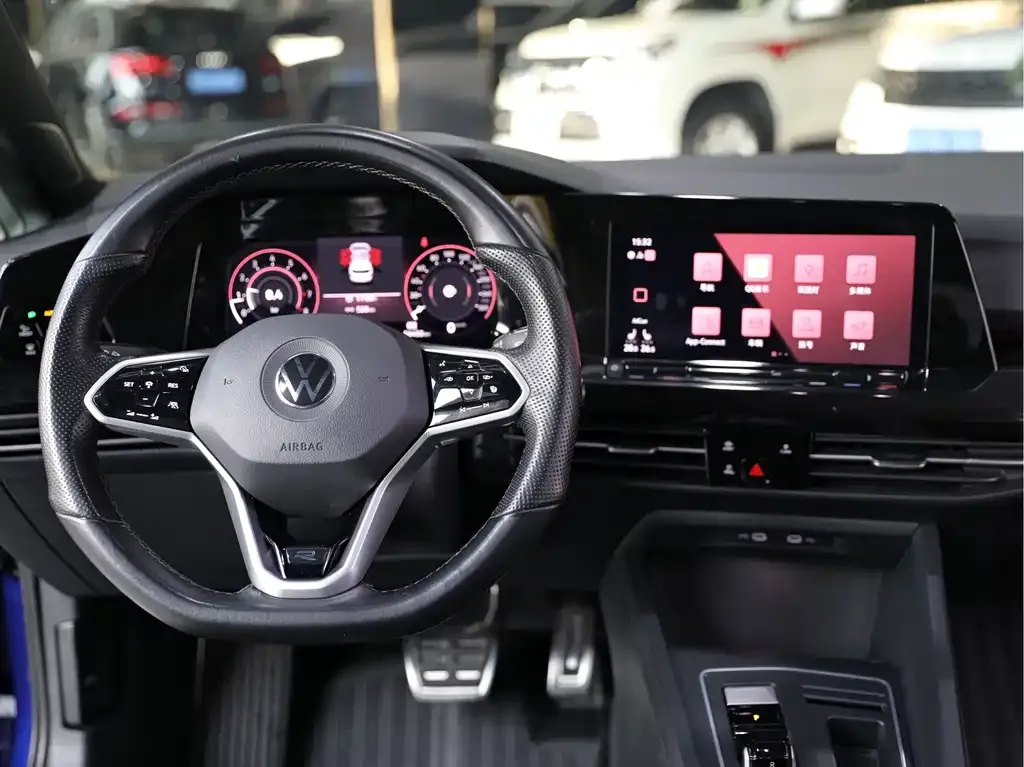 Volkswagen Golf 2022 из CN, фото 6
