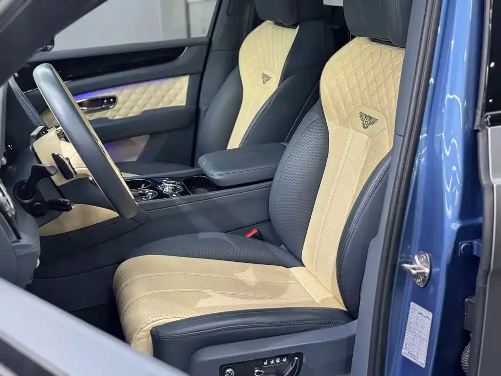 Bentley Bentayga 2022 из CN, фото 5