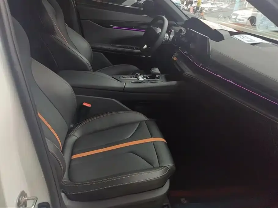 Changan UNI-V 2024 из CN, фото 5