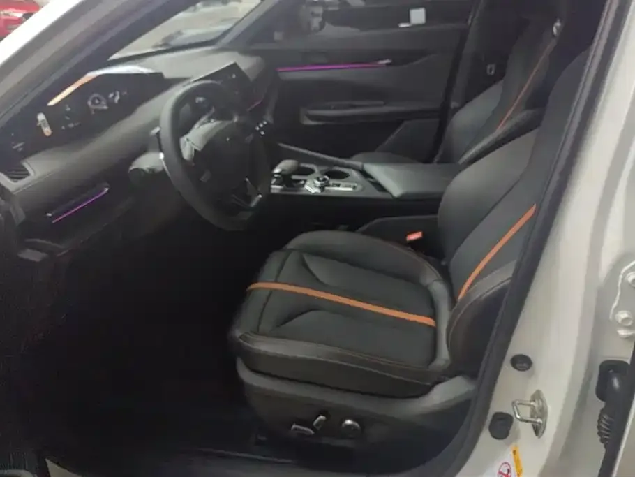 Changan UNI-V 2024 из CN, фото 10