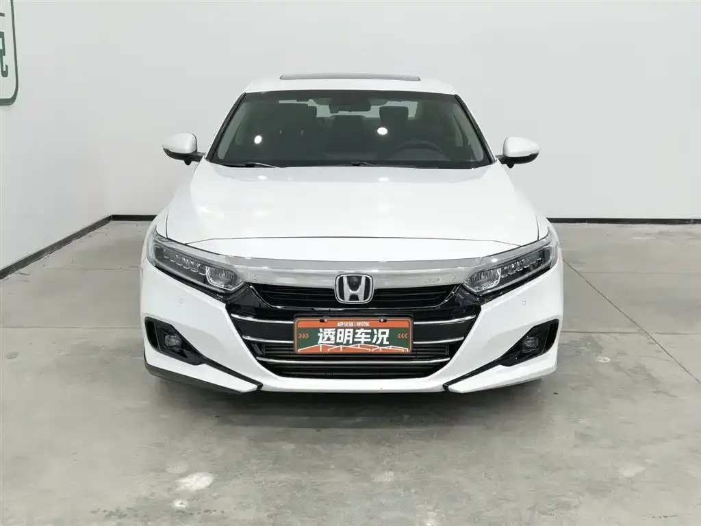 Honda Accord — фото 7