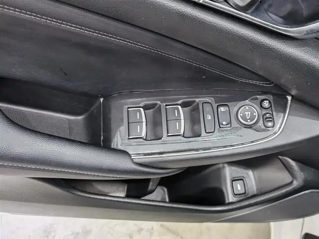 Honda Accord — фото 9