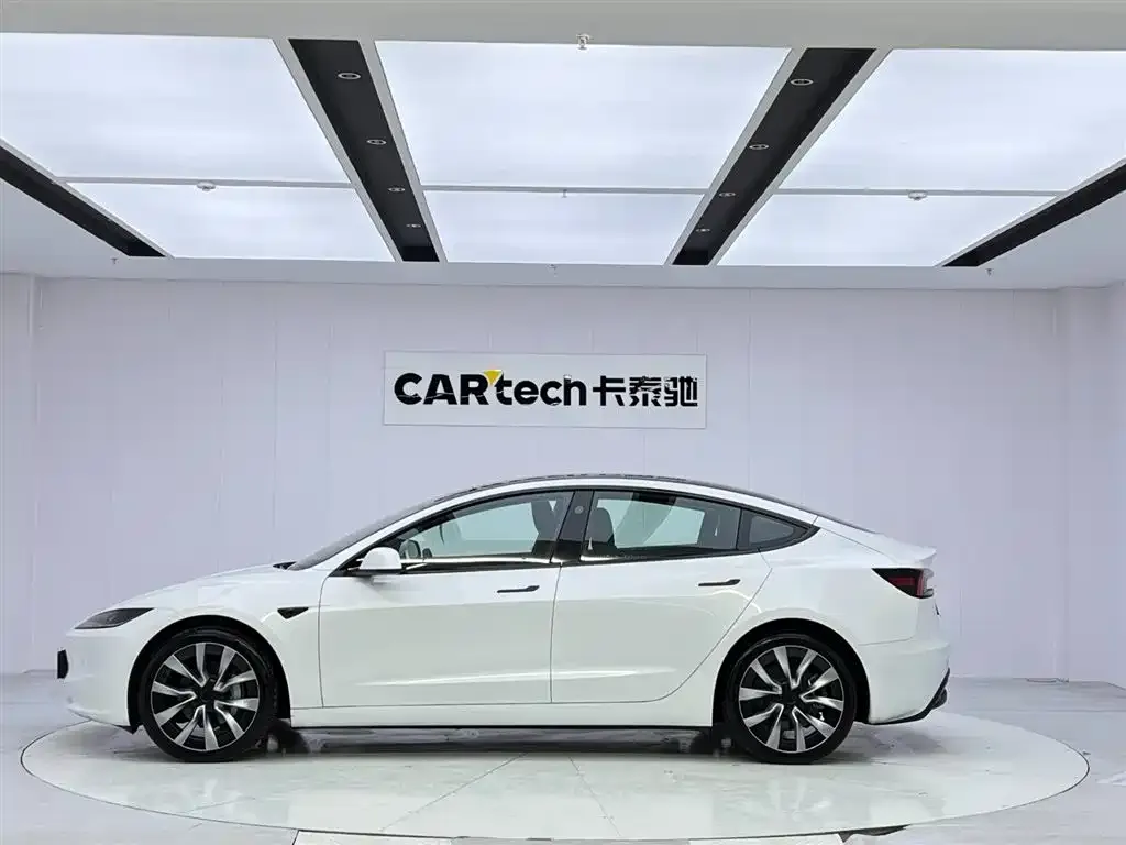 Tesla Model 3 2025 из CN, фото 3