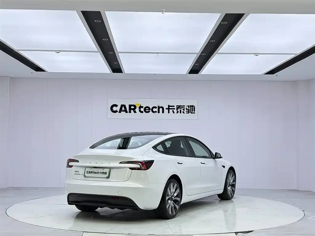 Tesla Model 3 2025 из CN, фото 10