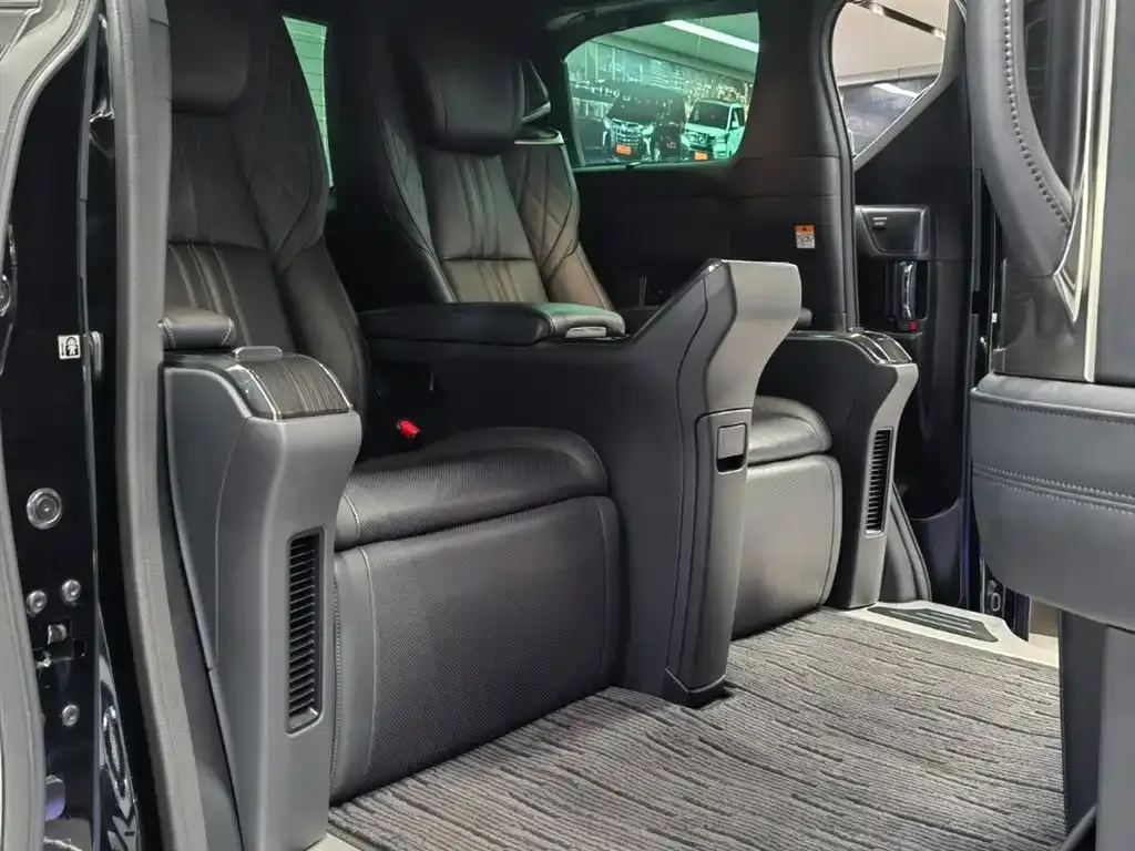 Lexus LM 2024 из CN, фото 10