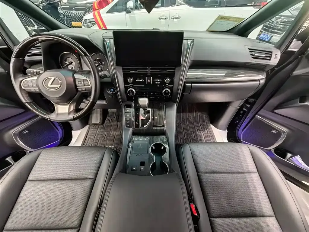 Lexus LM 2024 из CN, фото 7