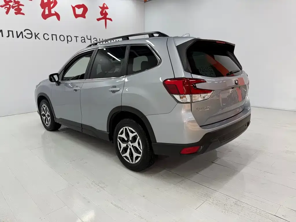Subaru Forester 2022 из CN, фото 4