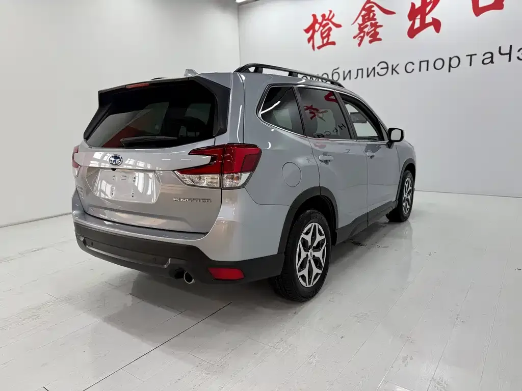 Subaru Forester 2022 из CN, фото 5