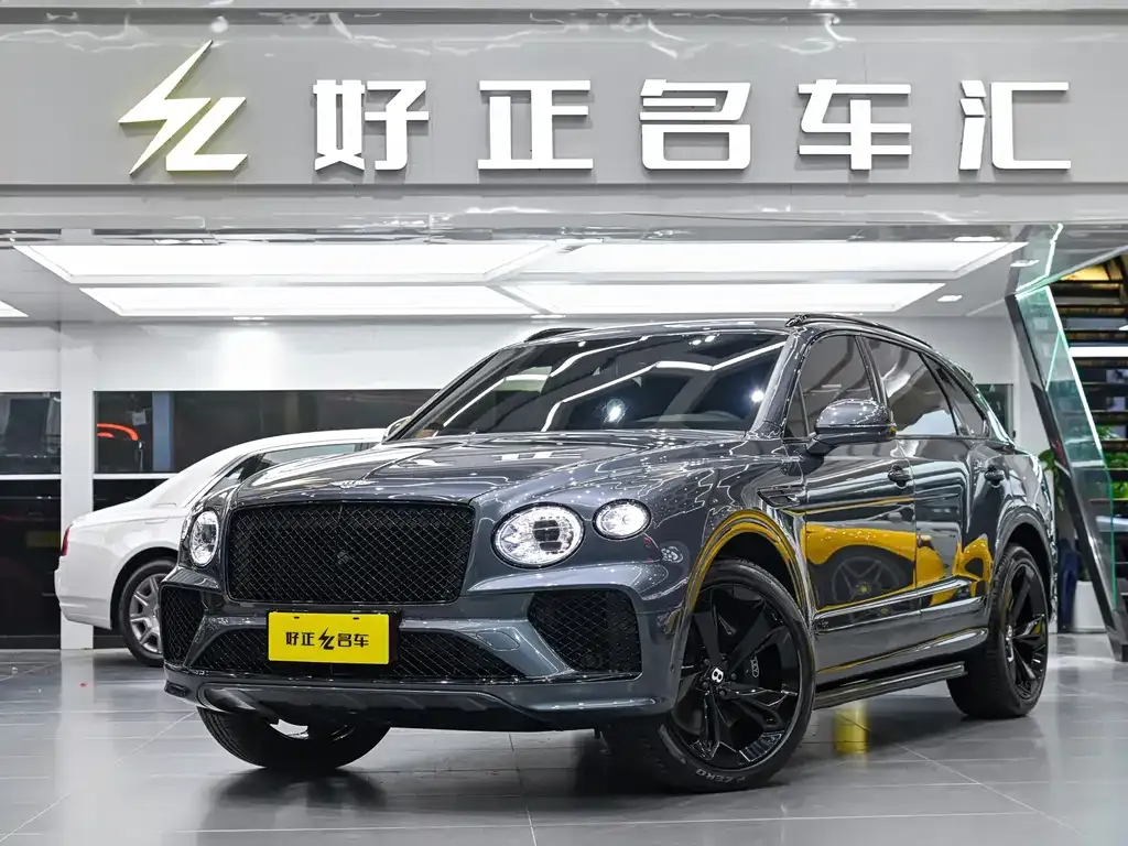 Bentley Bentayga — фото 1