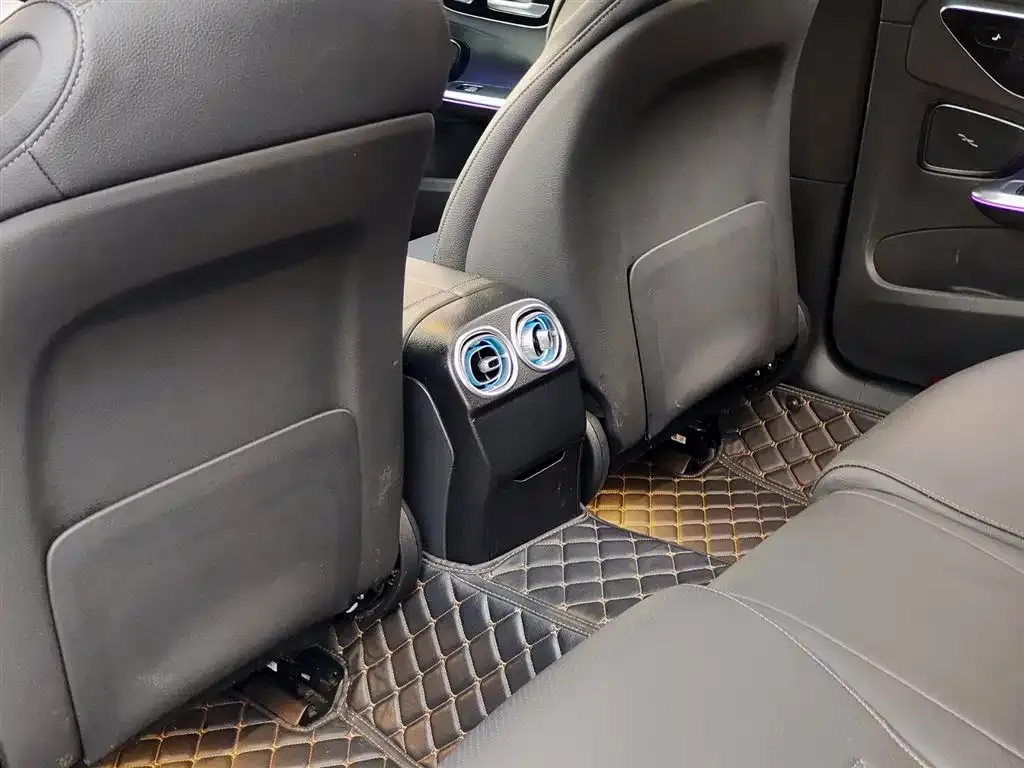 Mercedes-Benz C-Class 2023 из CN, фото 2