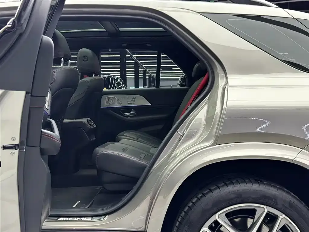 Mercedes-Benz GLE AMG — фото 10
