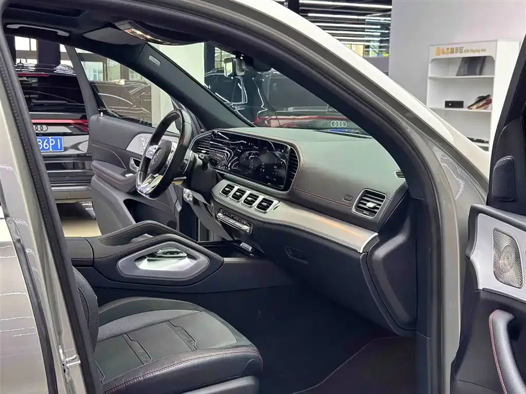 Mercedes-Benz GLE AMG — фото 9