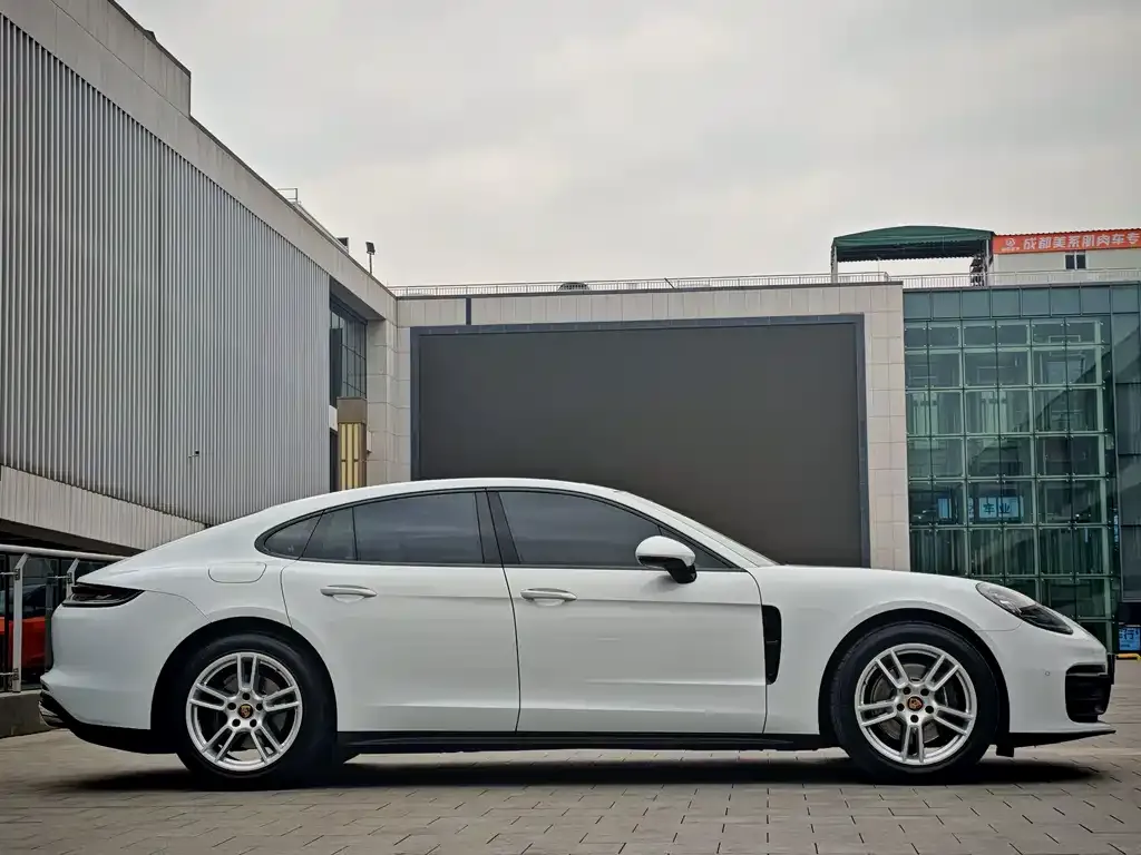 Porsche Panamera 2023 из CN, фото 5