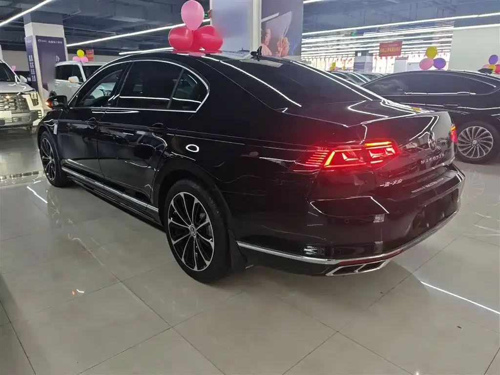 Volkswagen Magotan 2024 из CN, фото 8