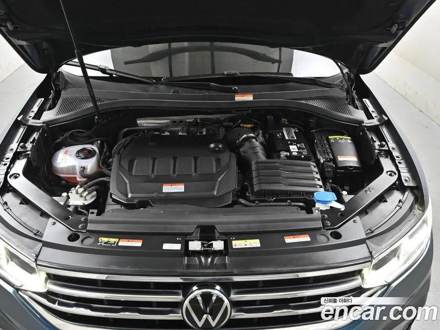 Volkswagen Tiguan — фото 10