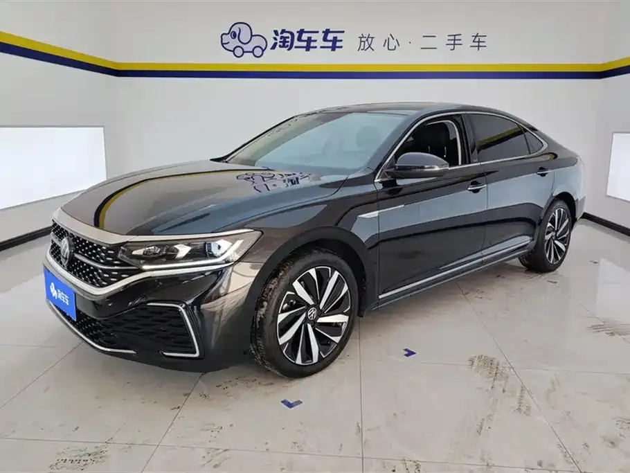 Volkswagen Passat 2023 из CN, фото 1