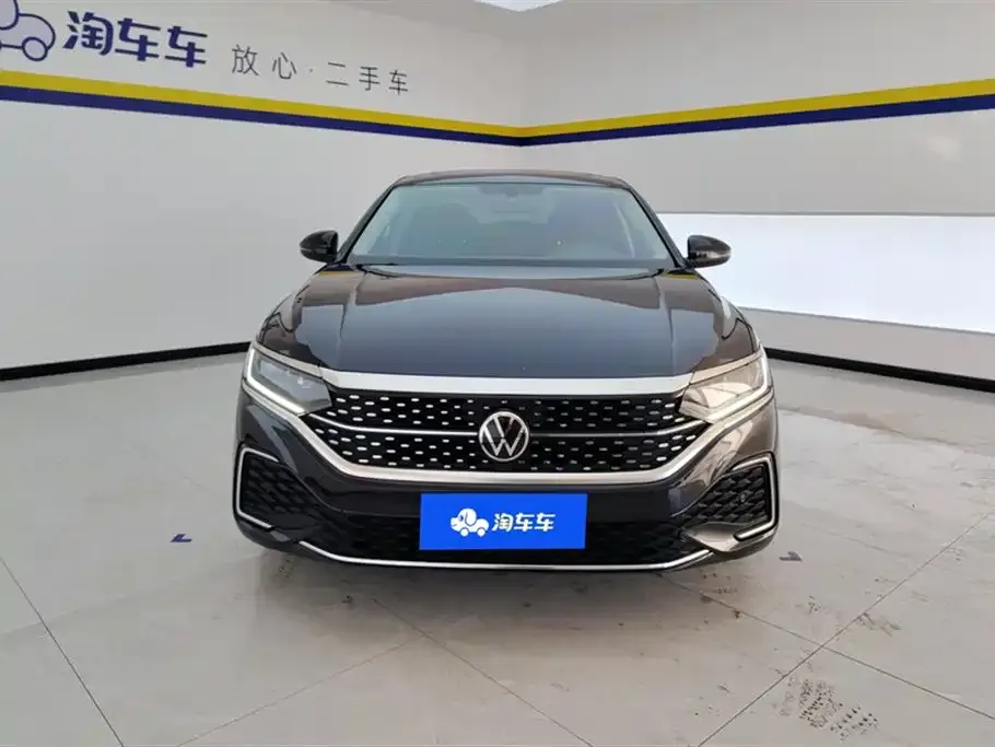 Volkswagen Passat 2023 из CN, фото 7