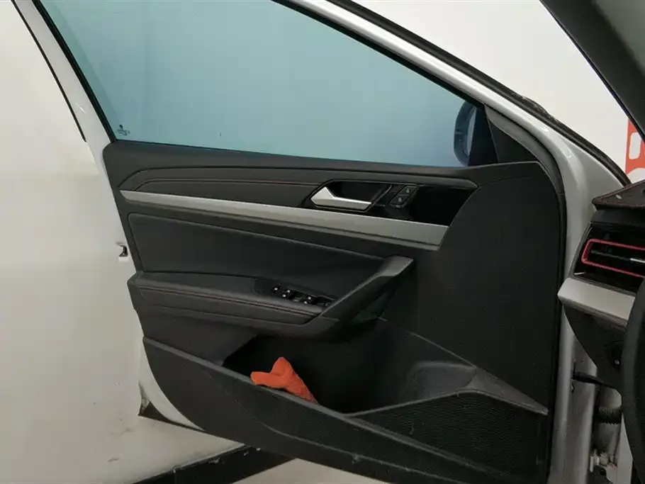 Volkswagen Lavida 2023 из CN, фото 8