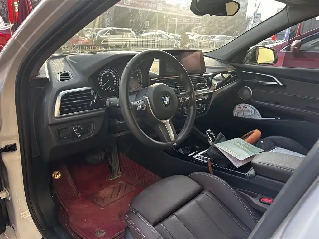 BMW 1 Series 2022 из CN, фото 2