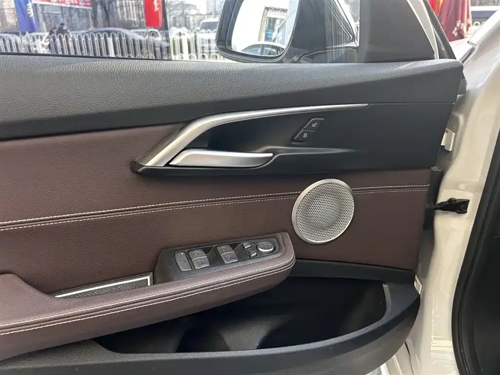 BMW 1 Series 2022 из CN, фото 6