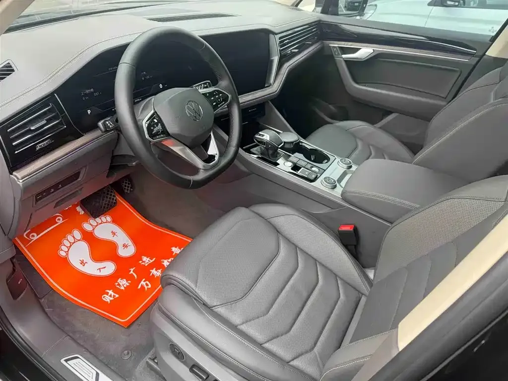 Volkswagen Touareg 2022 из CN, фото 6