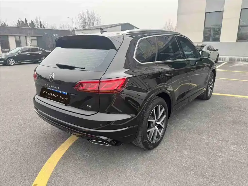 Volkswagen Touareg 2022 из CN, фото 8