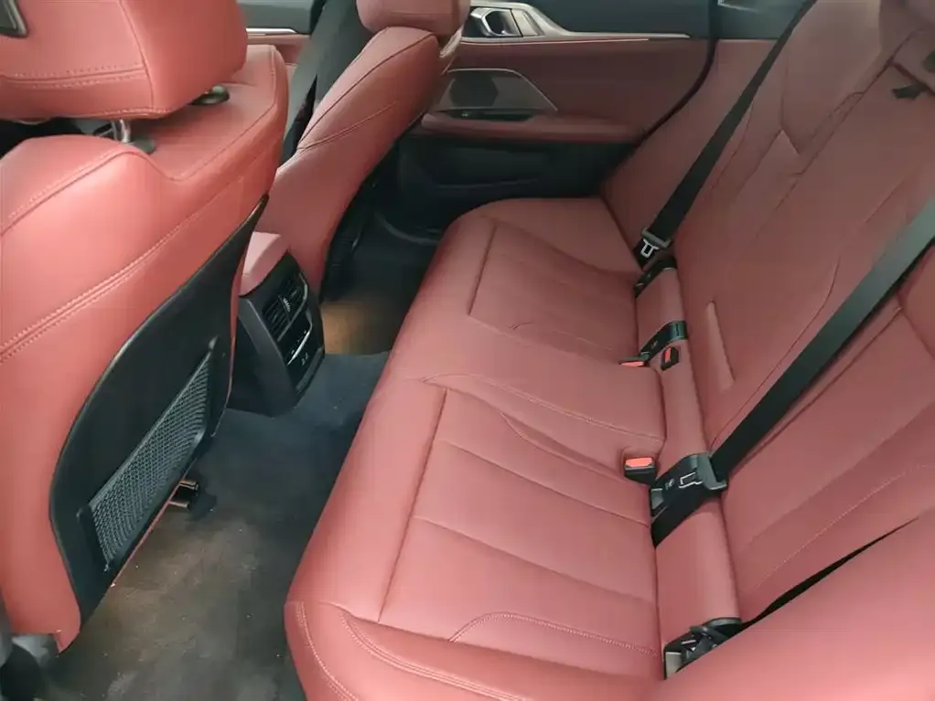 BMW 4 Series 2023 из CN, фото 8