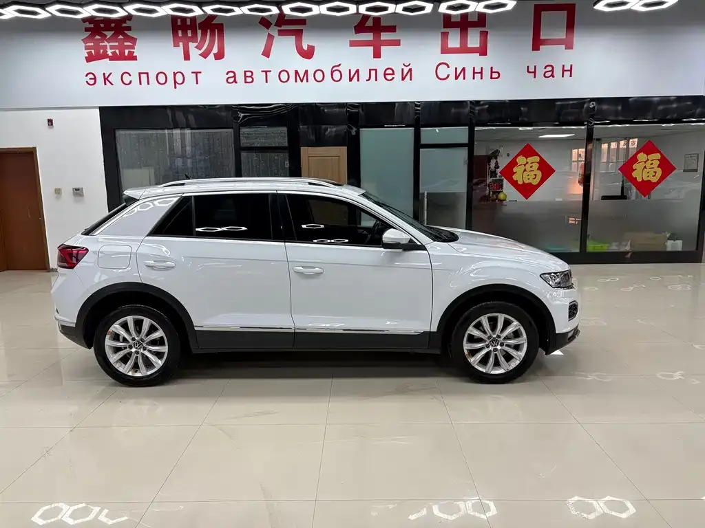 Volkswagen T-Roc 2023 из CN, фото 8