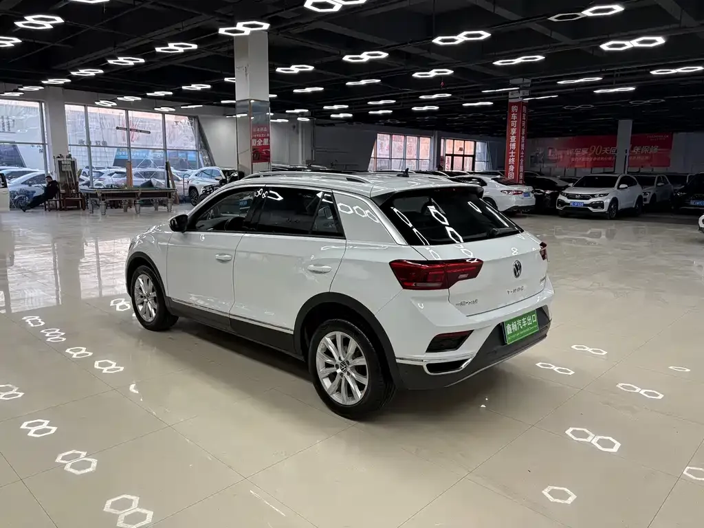 Volkswagen T-Roc 2023 из CN, фото 6