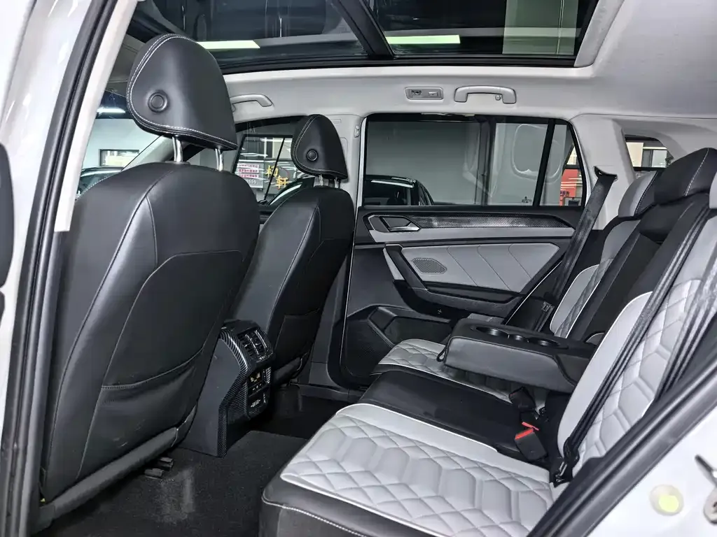 Volkswagen Tayron 2022 из CN, фото 6
