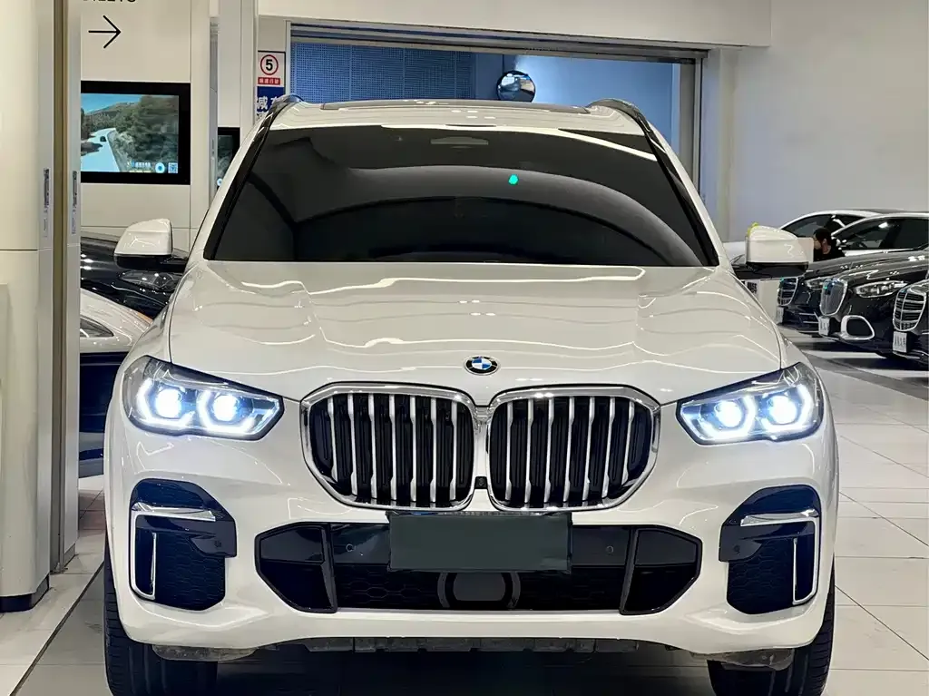 BMW X5 2022 из CN, фото 2