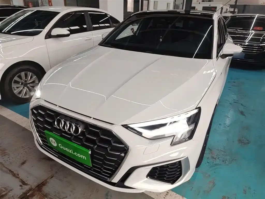 Audi A3 2024 из CN, фото 1