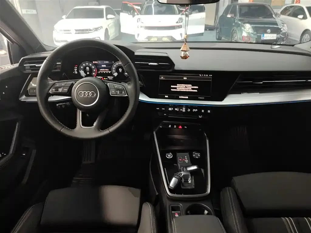Audi A3 2024 из CN, фото 8
