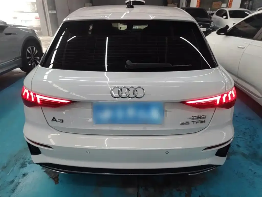 Audi A3 2024 из CN, фото 2