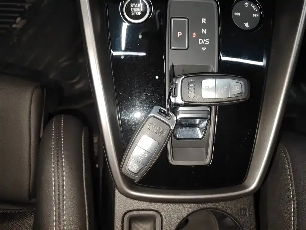 Audi A3 2024 из CN, фото 10