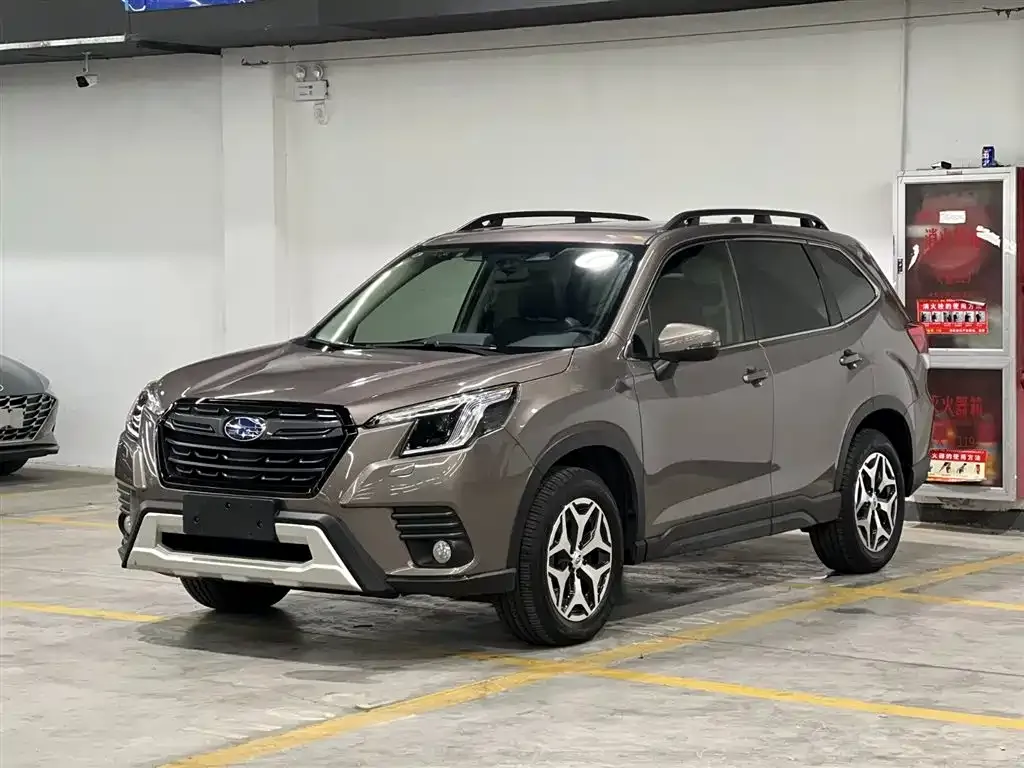 Subaru Forester 2022 из CN, фото 1