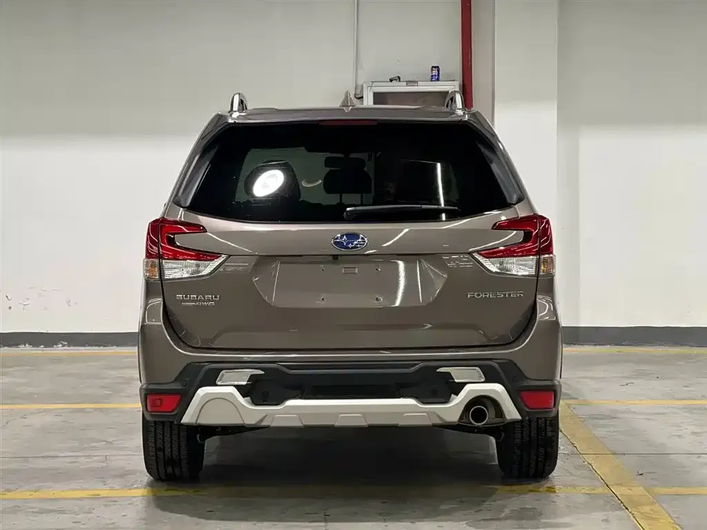 Subaru Forester 2022 из CN, фото 3