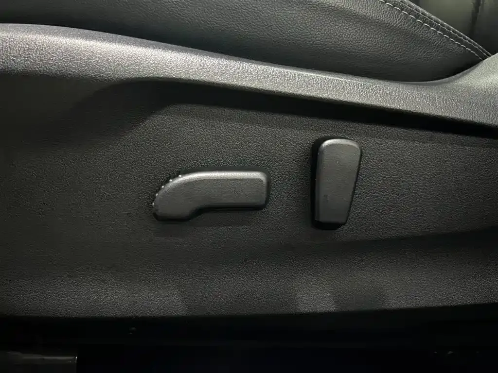 Subaru Forester 2022 из CN, фото 8