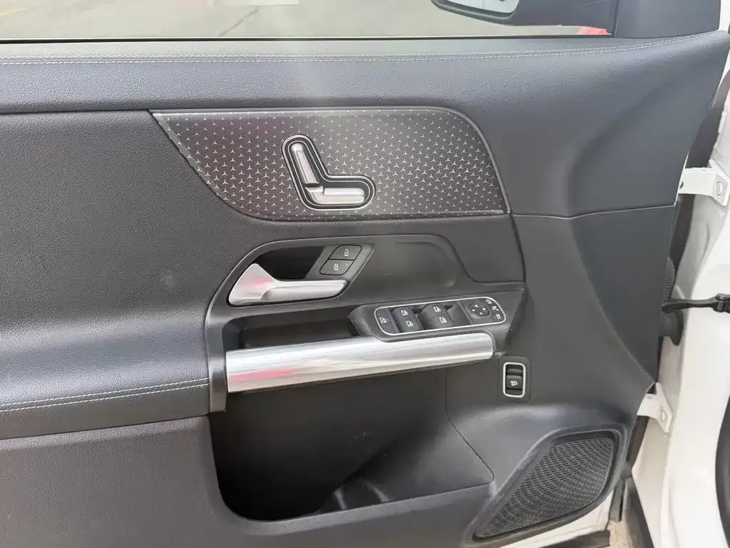 Mercedes-Benz GLA 2024 из CN, фото 2