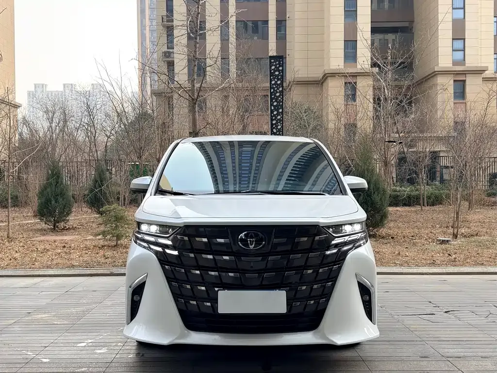 Toyota Alphard 2024 из CN, фото 10
