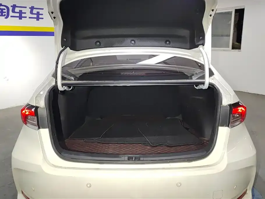 Toyota Corolla 2022 из CN, фото 5