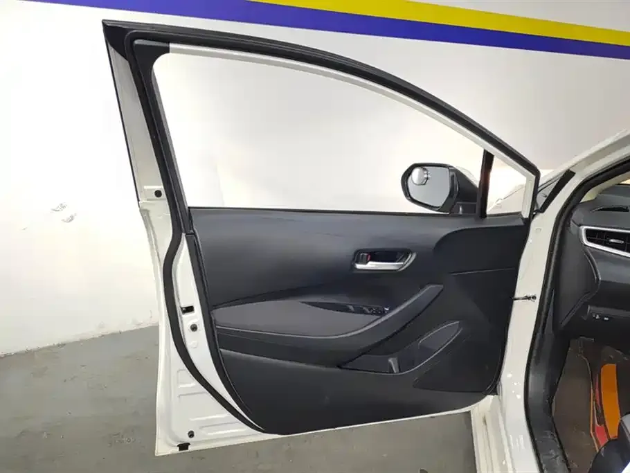 Toyota Corolla 2022 из CN, фото 3