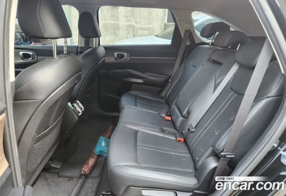 Kia Sorento — фото 8