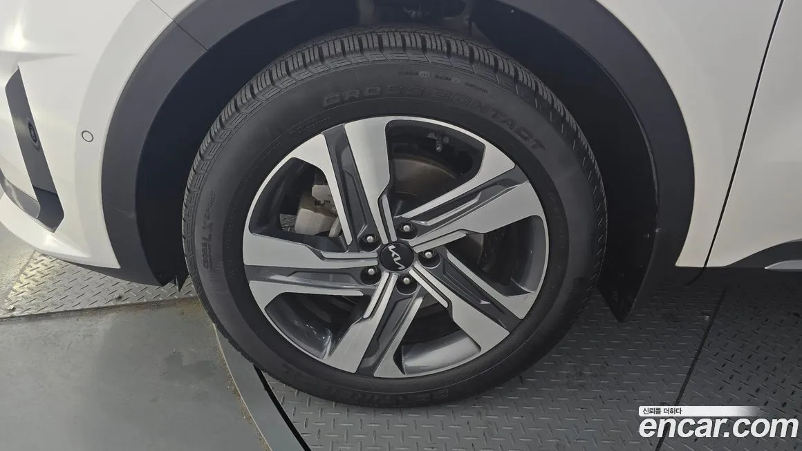Kia Sorento — фото 10