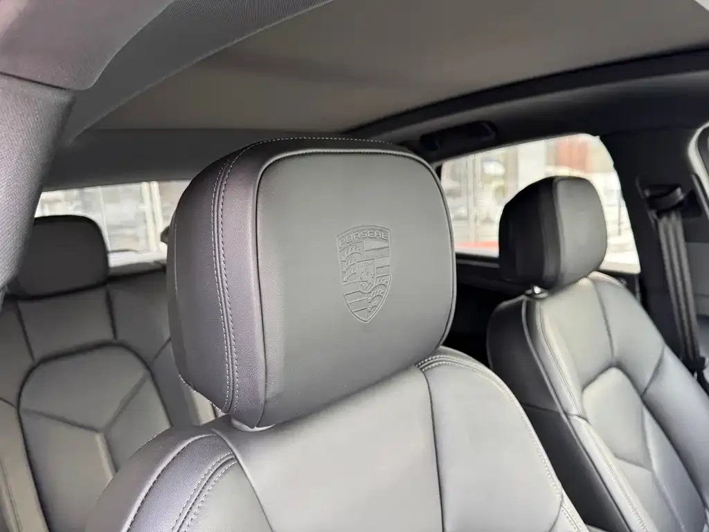 Porsche Macan 2026 из CN, фото 2