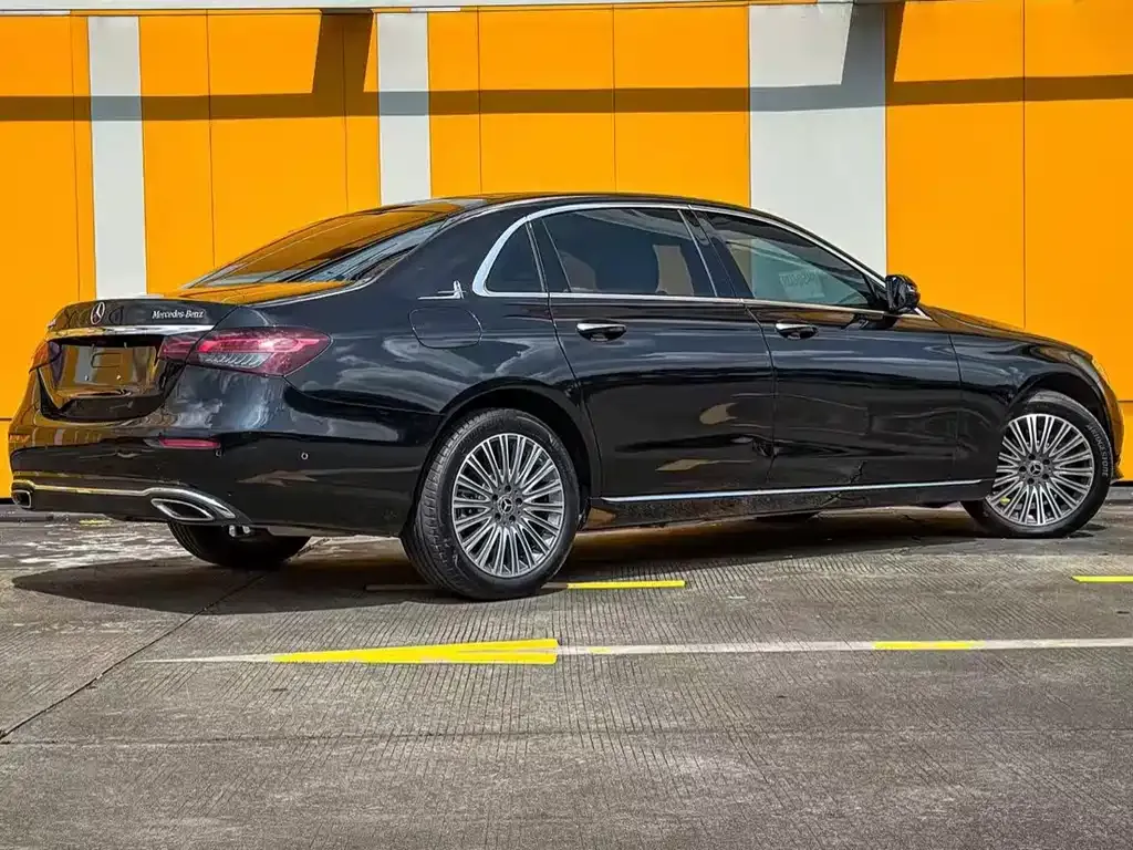 Mercedes-Benz E-Class 2023 из CN, фото 5