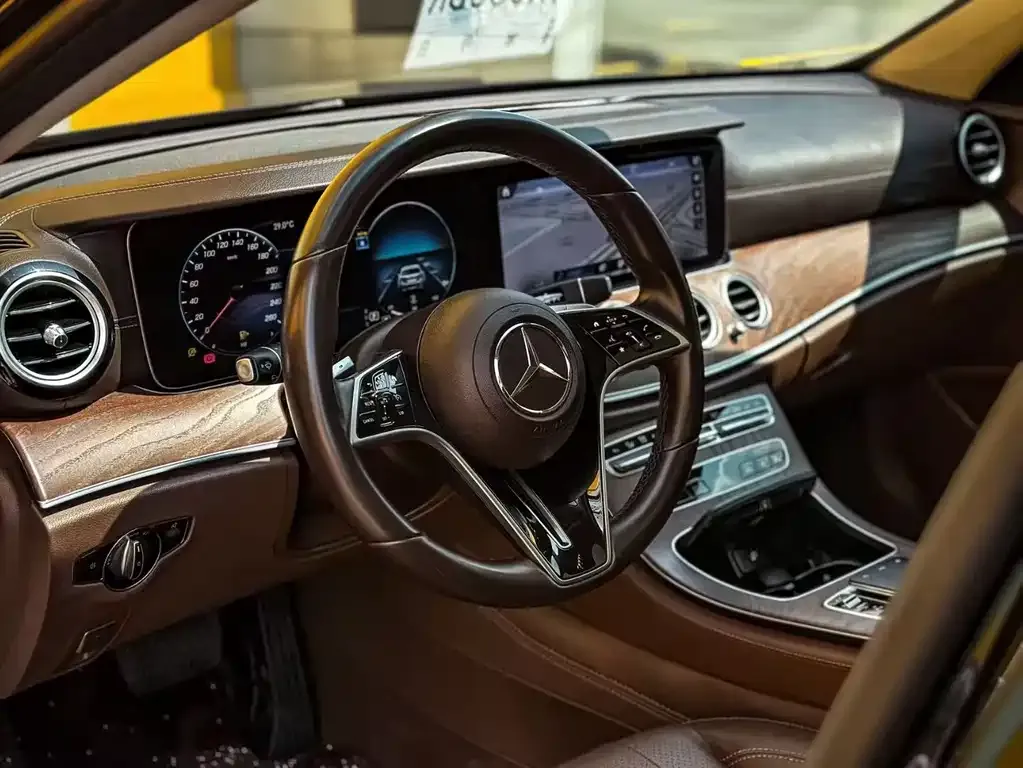 Mercedes-Benz E-Class 2023 из CN, фото 4