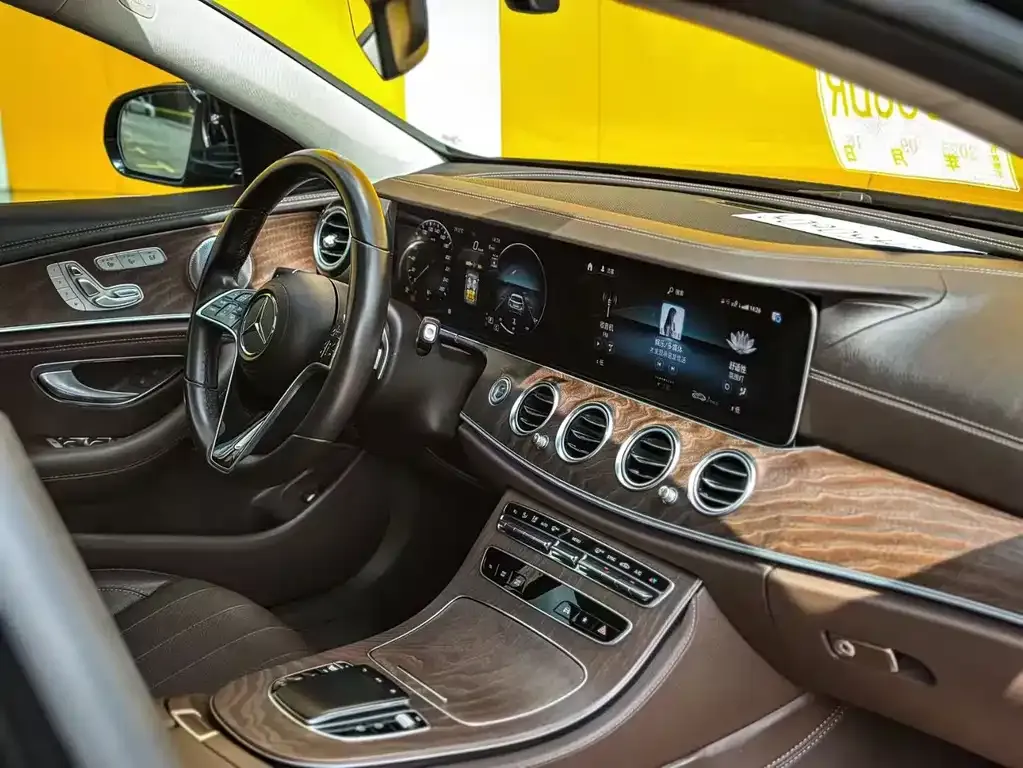 Mercedes-Benz E-Class 2023 из CN, фото 3