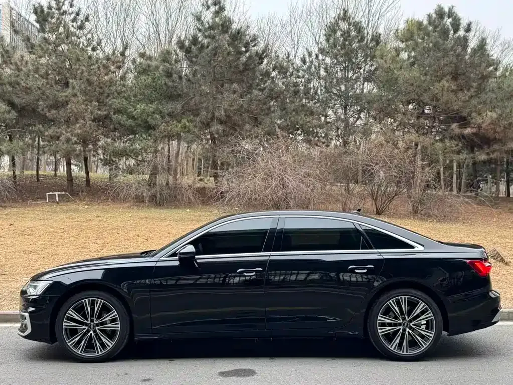 Audi A6L 2025 из CN, фото 10