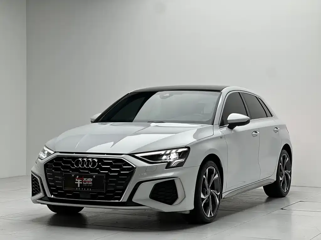 Audi A3 2021 из CN, фото 1